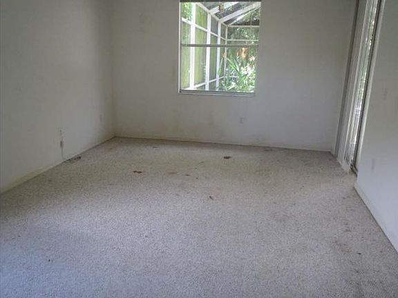 4th image of 4272 Balmoral Way