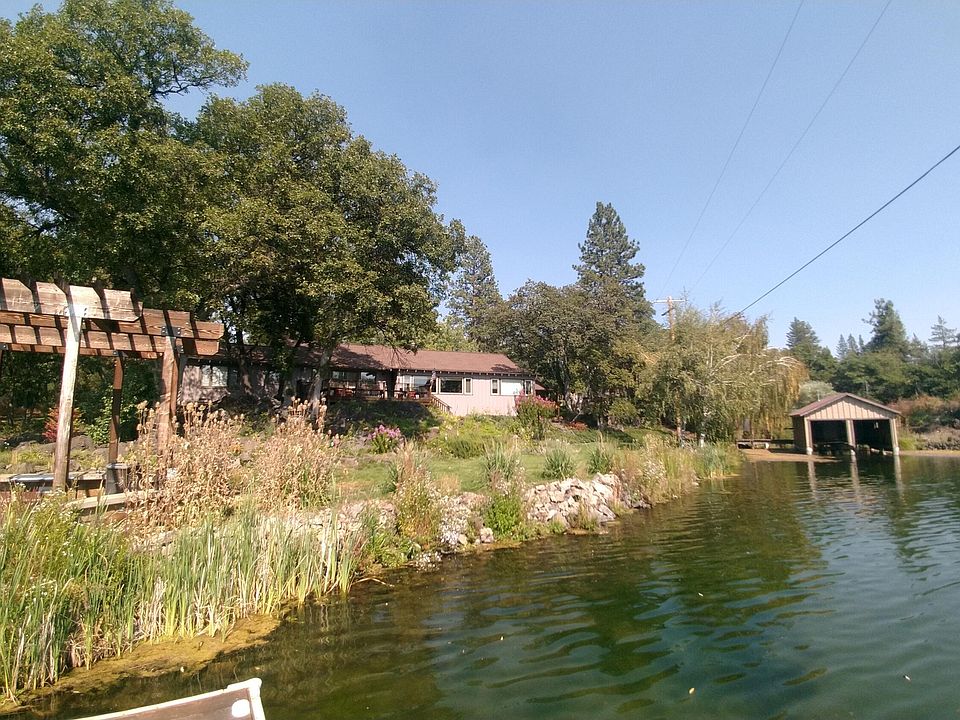 2nd image of 41909 Island Rd