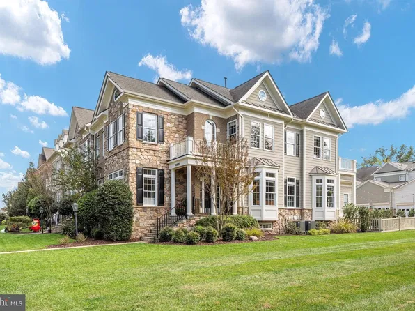 43585 Catchfly Ter, Leesburg, VA 20176