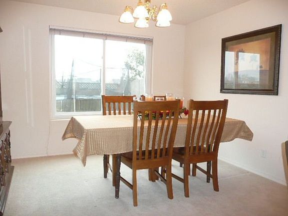 Formal Dining