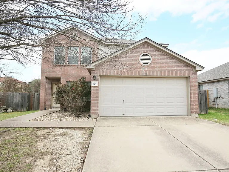 213 Rim Rock Dr — Photo 1