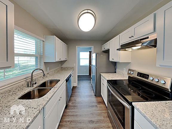 5th image of 4138 Spoonbill Ave