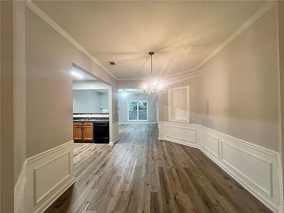 2nd image of 2176 Executive Dr