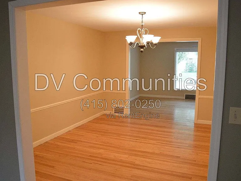 23805 E Groveland Rd — Photo 7