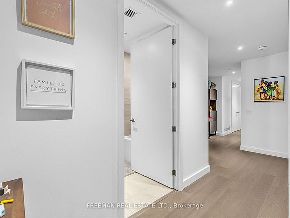 3rd image of 81 Wellesley St E #608