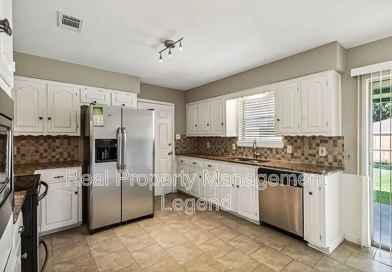 13425 Janwood Ln — Photo 15