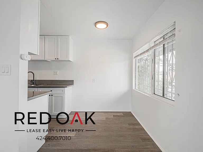 252 E 79th St #262 — Photo 4