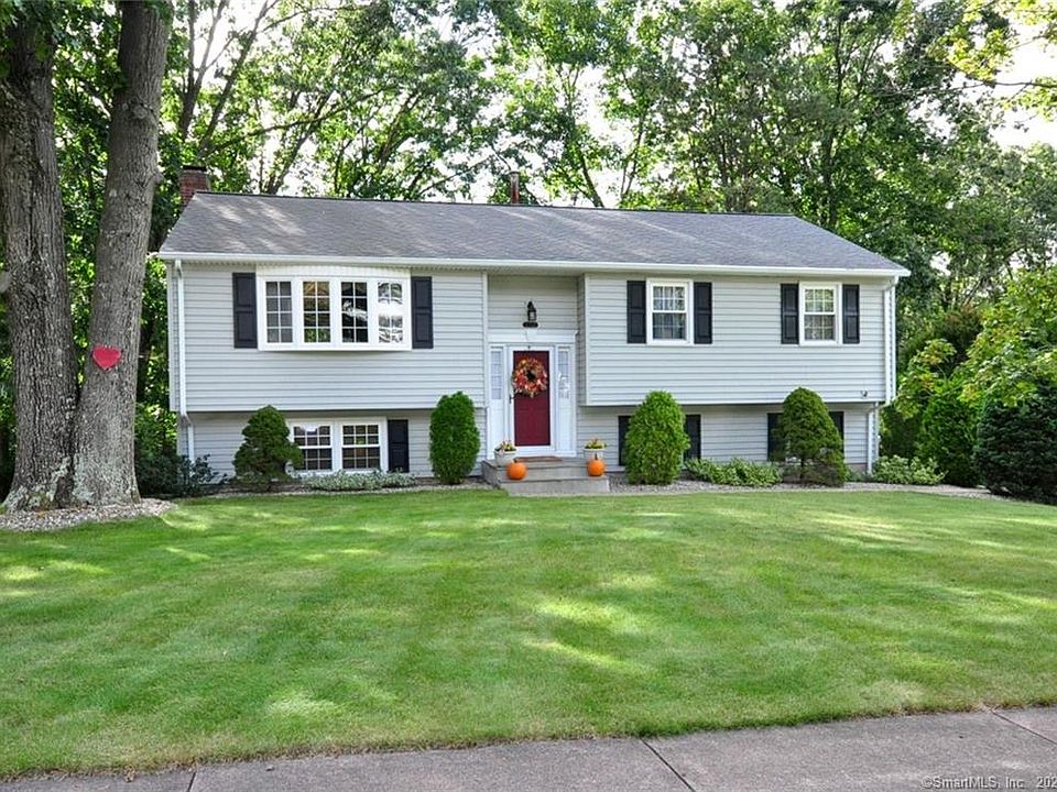 1st image of 152 Briarwood Dr