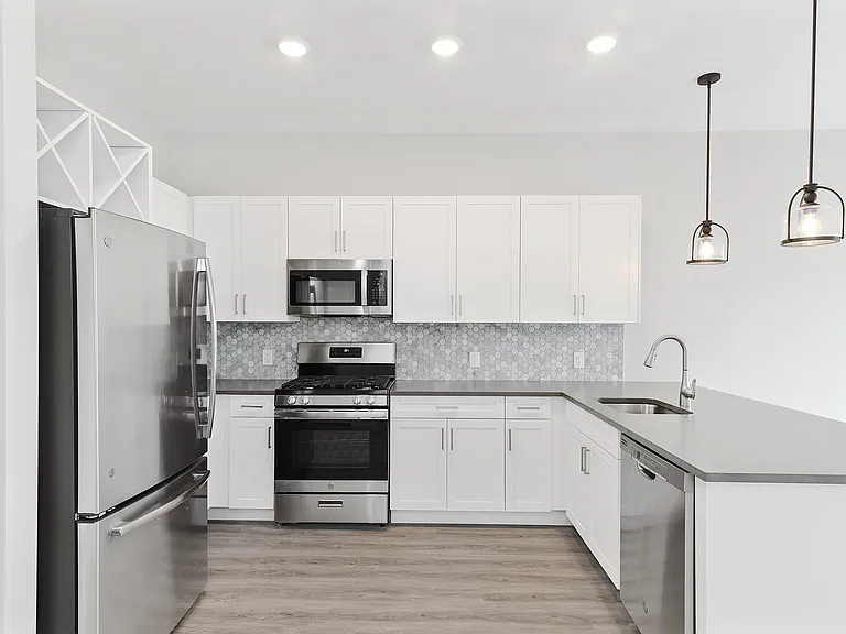 Whippany Village Apartments — Photo 5