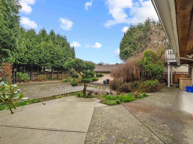 7080 Lucas Rd — Photo 6