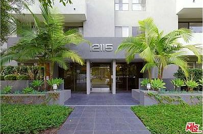 2nd image of 12115 San Vicente Blvd Unit 104