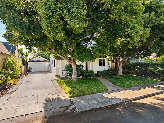 3rd image of 4738 Soria Dr