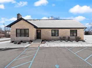 4932 Charlestown Rd, New Albany, IN 47150