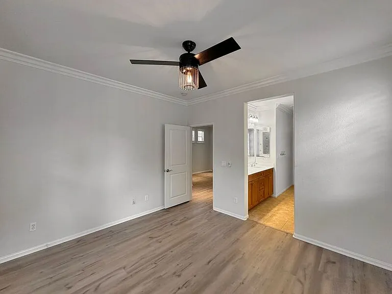 1828 Scarlet Pl — Photo 12
