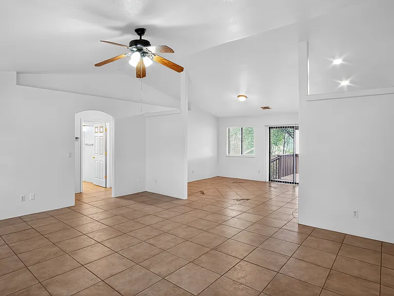 5107 E Ramada Dr — Photo 3