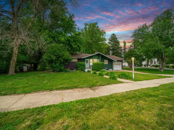 120 Gunderson Blvd, Kenyon, MN 55946