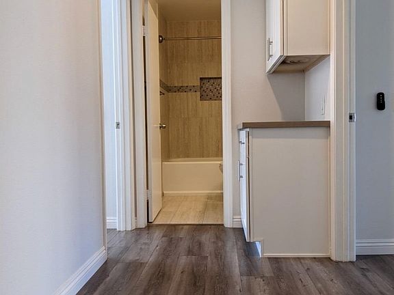 5th image of 4135 Porte De Palmas Unit 214
