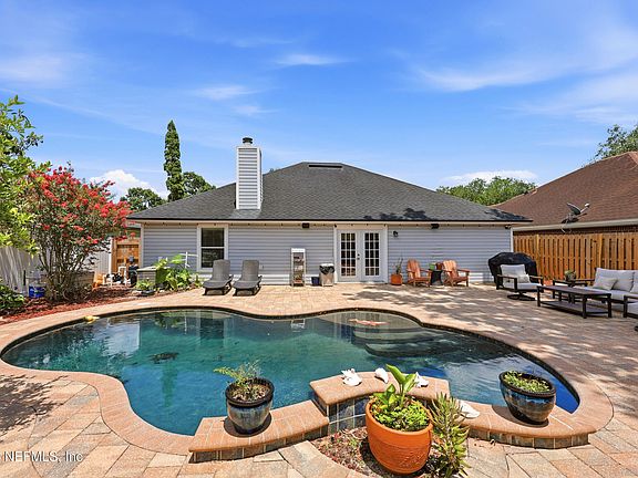 2nd image of 2056 MERCED Court