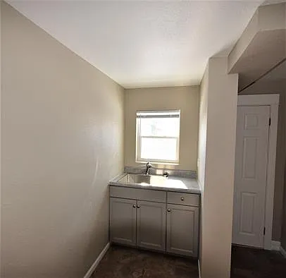 1241 Spruce St — Photo 5
