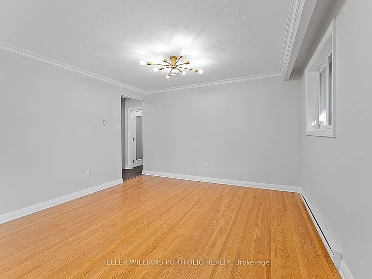 32 Gatesview Ave #UPPER — Photo 15