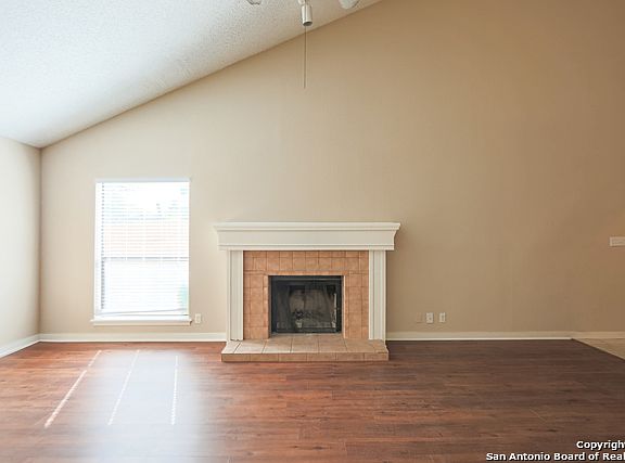 5th image of 12108 Vista Nogal St