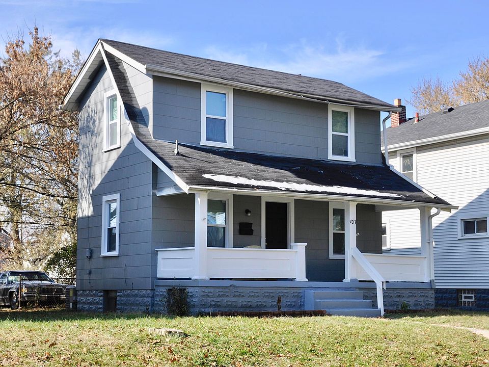 2nd image of 703 S Wayne Ave