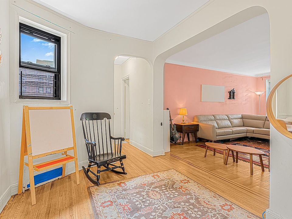 1st image of 41-12 41st St APT 4E