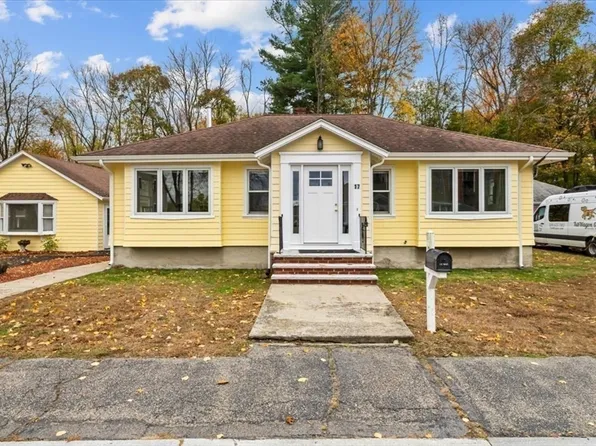 17 Holbrook Ave, North Attleboro, MA 02760