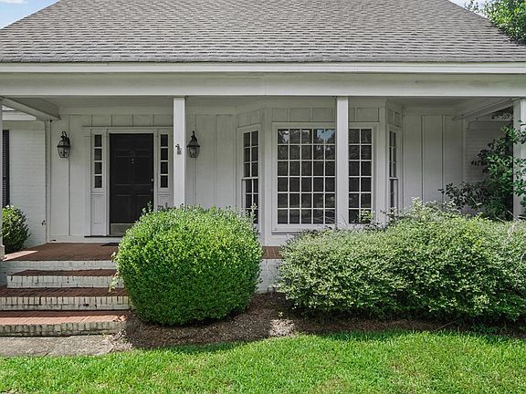 2nd image of 519 Meadowlark Dr