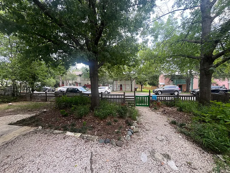 1413 Kirkwood Rd #B — Photo 16