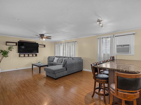 5th image of 406 Ano St
