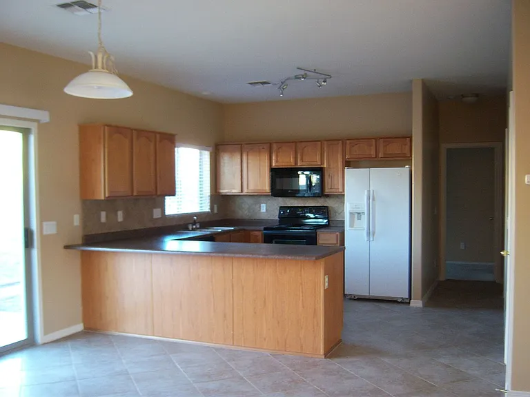 1508 E Heather Dr — Photo 9