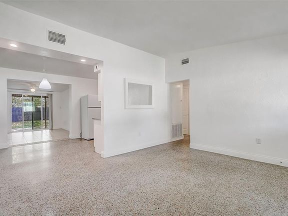 3rd image of 6601 Harvey St