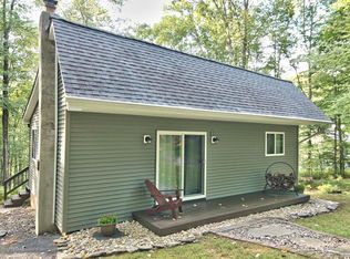 423 Rose Marie Ln, East Stroudsburg, PA 18302