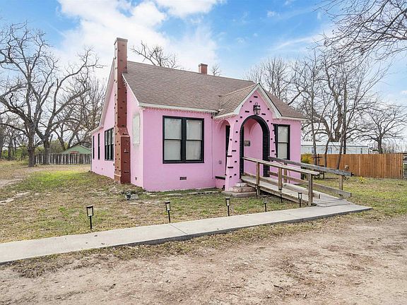 2nd image of 2248 Las Vacas St