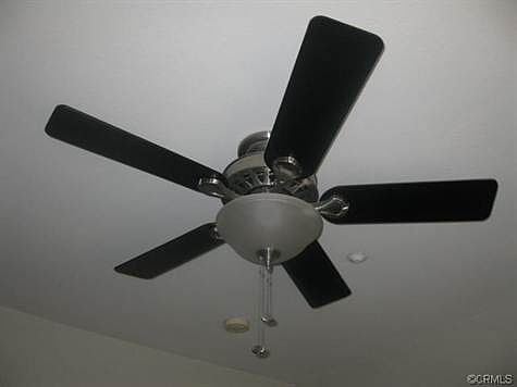 Ceiling fans in both bedrooms and living room