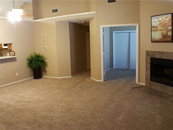 2nd image of 2513 Whitehurst Dr