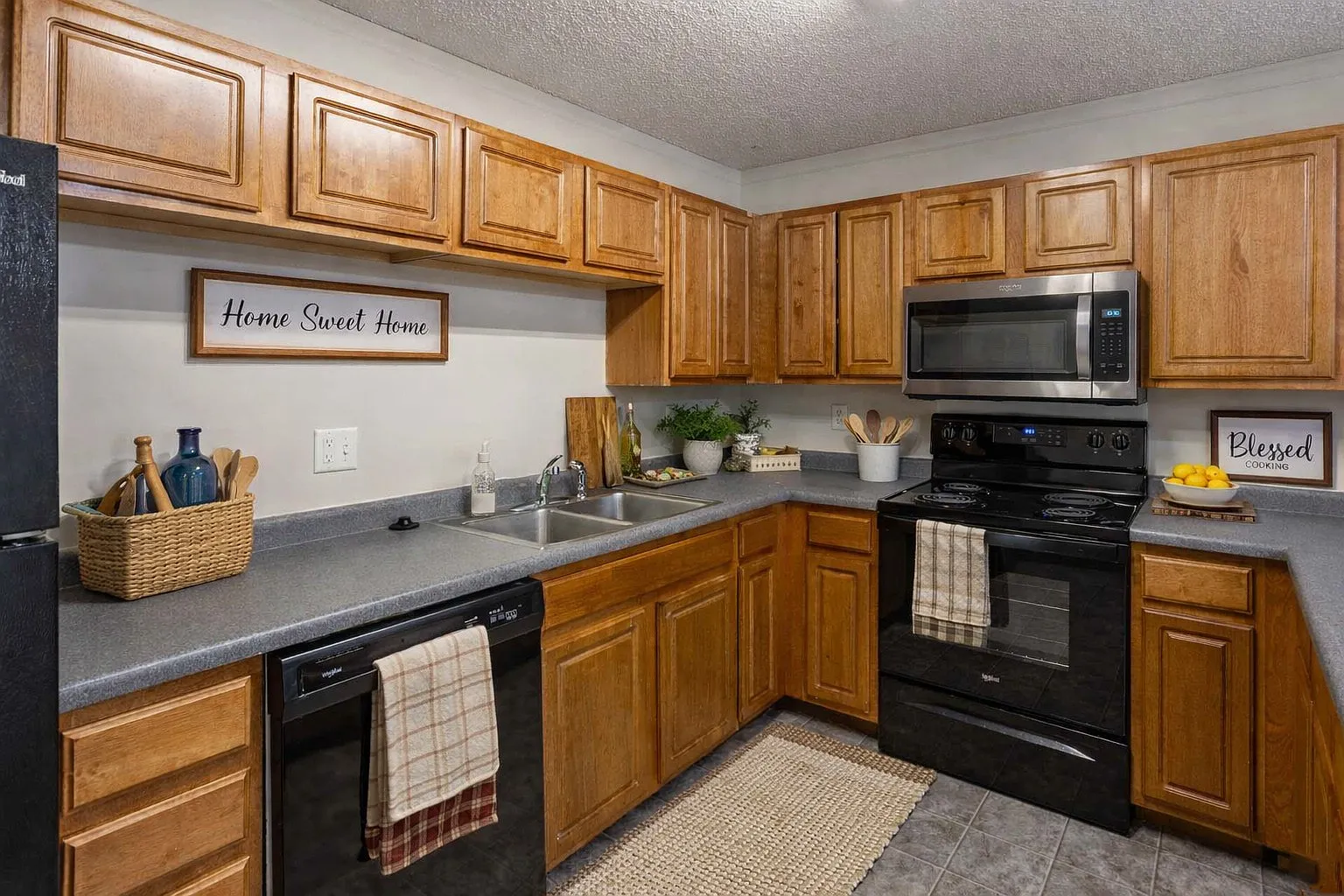 MPA / Marcy Park Apartments — Photo 1