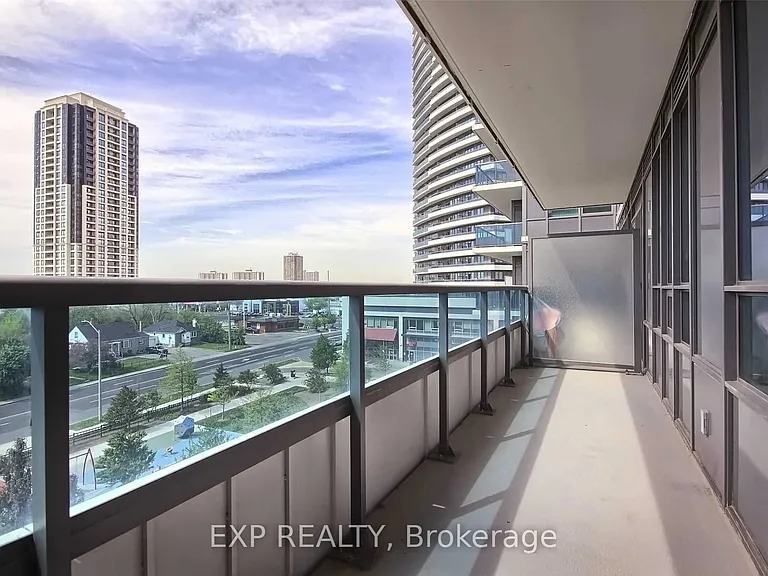 7167 Yonge St #523 — Photo 23