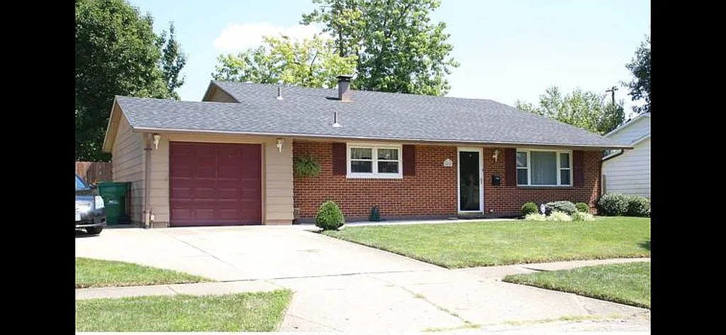 404 Falcon Dr photo 1