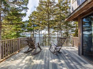 282 Davis Point Rd, Cushing, ME 04563
