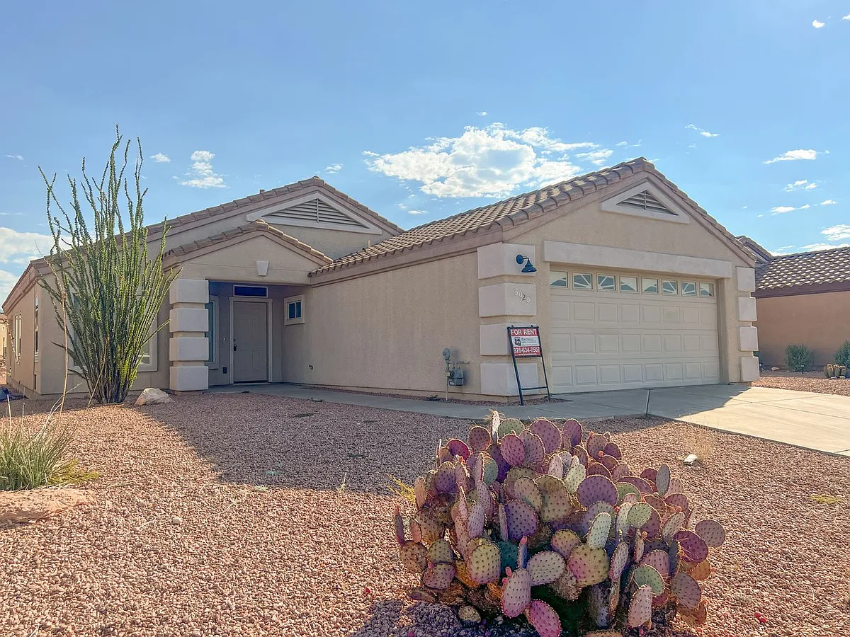 Building Photo - 5020 E Sage Springs Dr