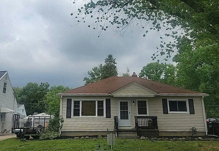 1st image of 41814 Edison Ct
