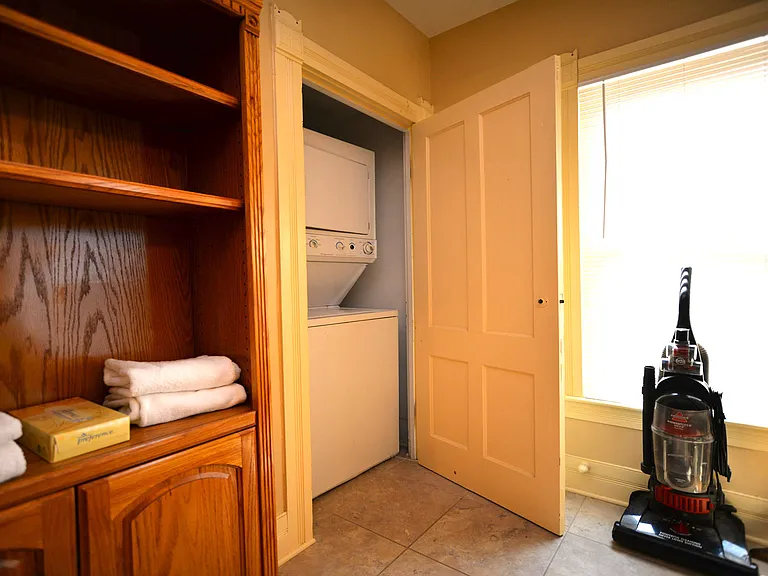 110 Brown St #1 — Photo 17
