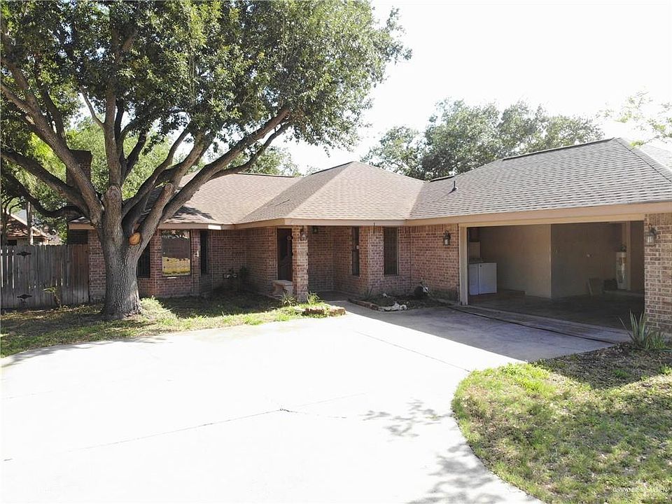 1st image of 3205 Pelican Ave