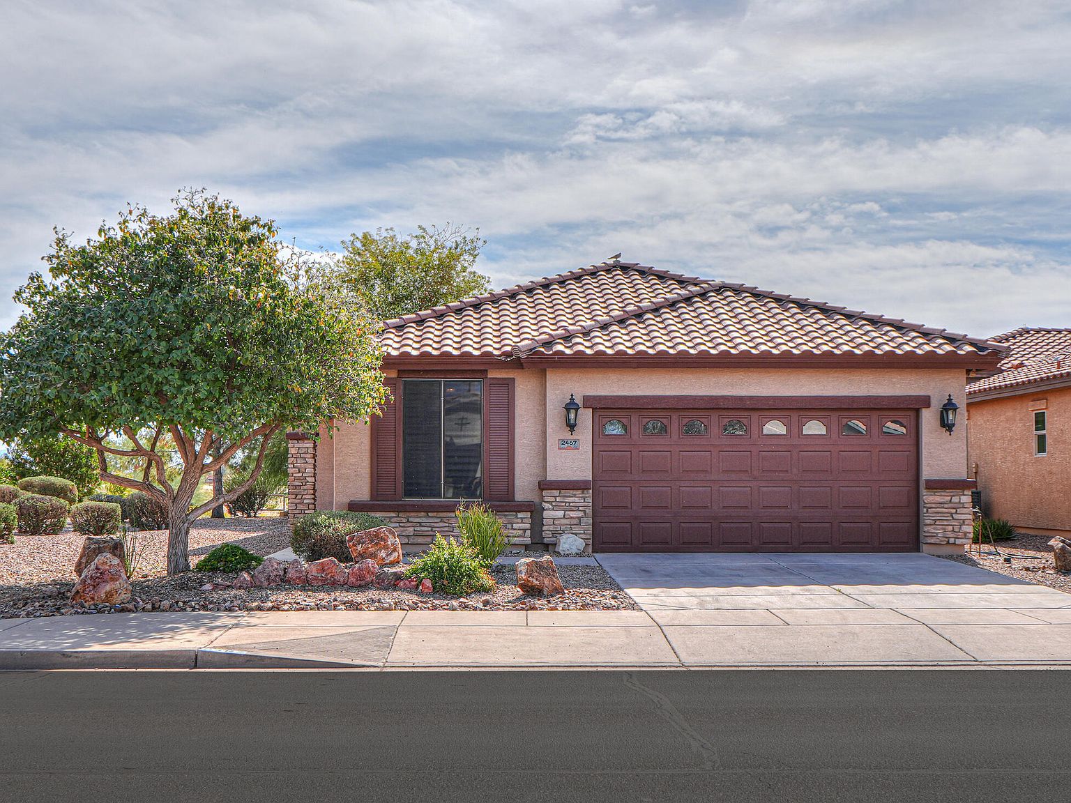 2467 E HANCOCK Trail