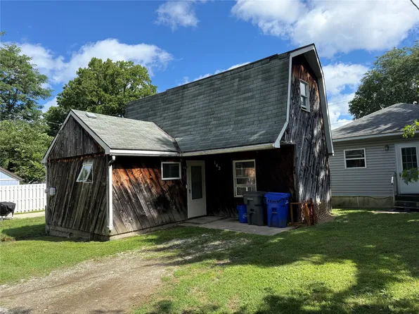 142 Kelso Dr, Erie, PA 16505