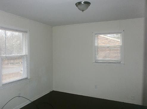 1st image of 512 Franklin St