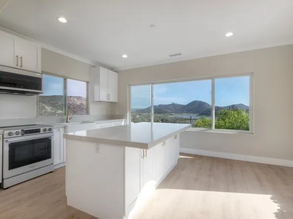20227 Ash Ln, Escondido, CA 92029
