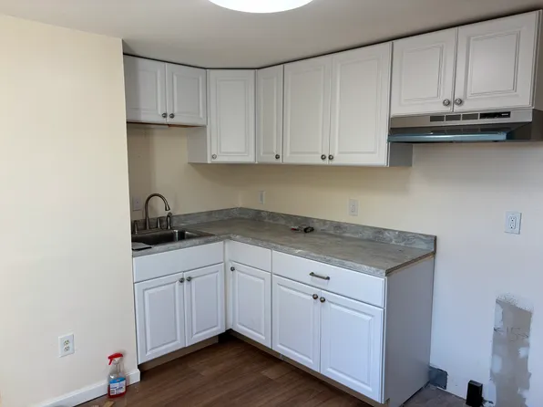 24 Elm St Unit 301, Waterville, ME 04901